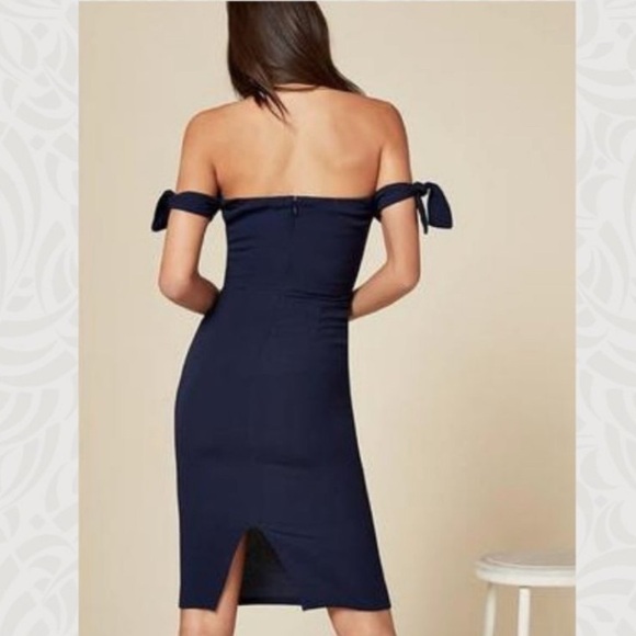 Reformation Marla Navy Off the Shoulder dress size 2 - Picture 8 of 10